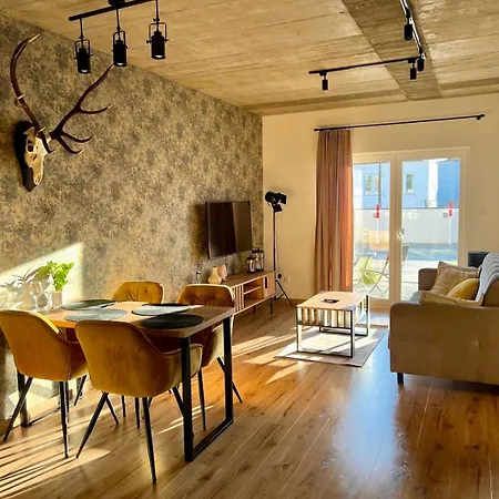 Apartman Loft 4 *